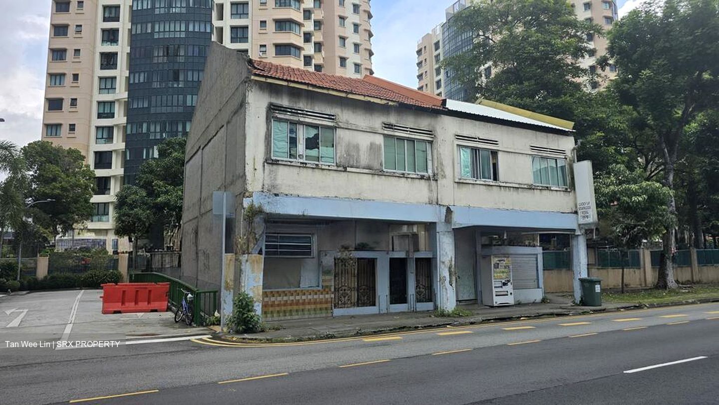 Sims Avenue (D14), Shop House #593635161